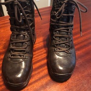 Cabelas by Meindl hiking boots. Size 9 1/2. Used. Good condition.